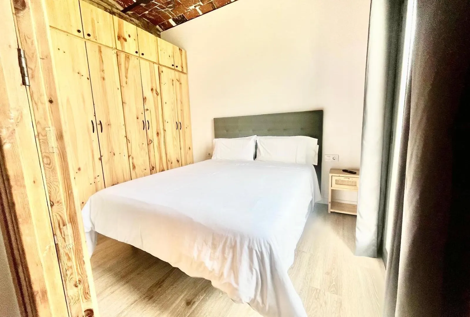 Pg Sant Juan Apartment Barcelona Spain